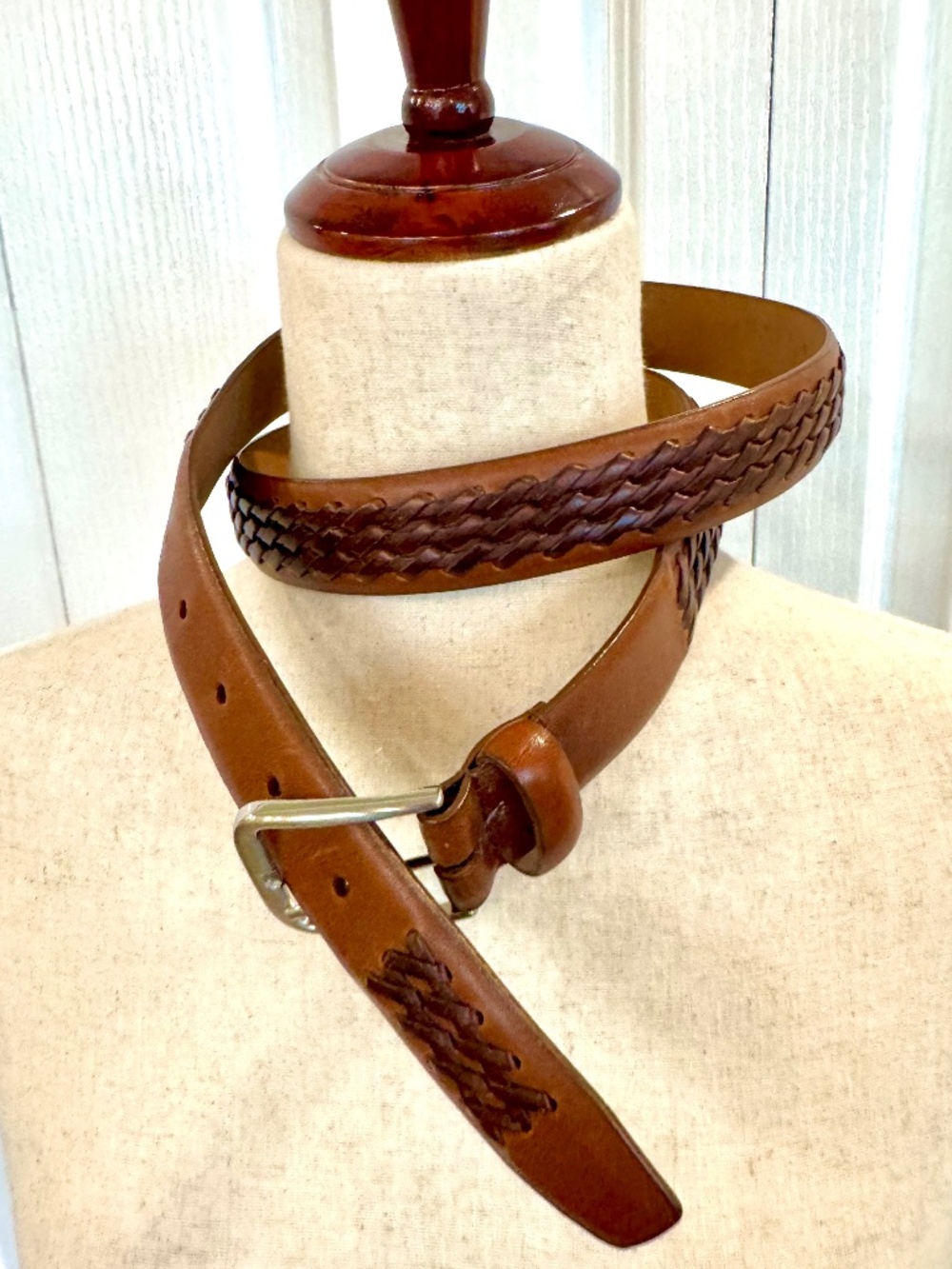 Men's size 44 100% unique leather belt by George, silver metal buckle.